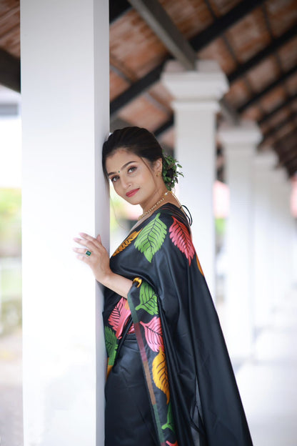 Luxury Lichi Silk Saree Highlighting Timeless Banarasi Art