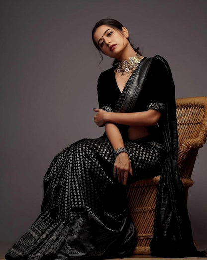 Elegant Banarasi Saree in Premium Lichi Silk