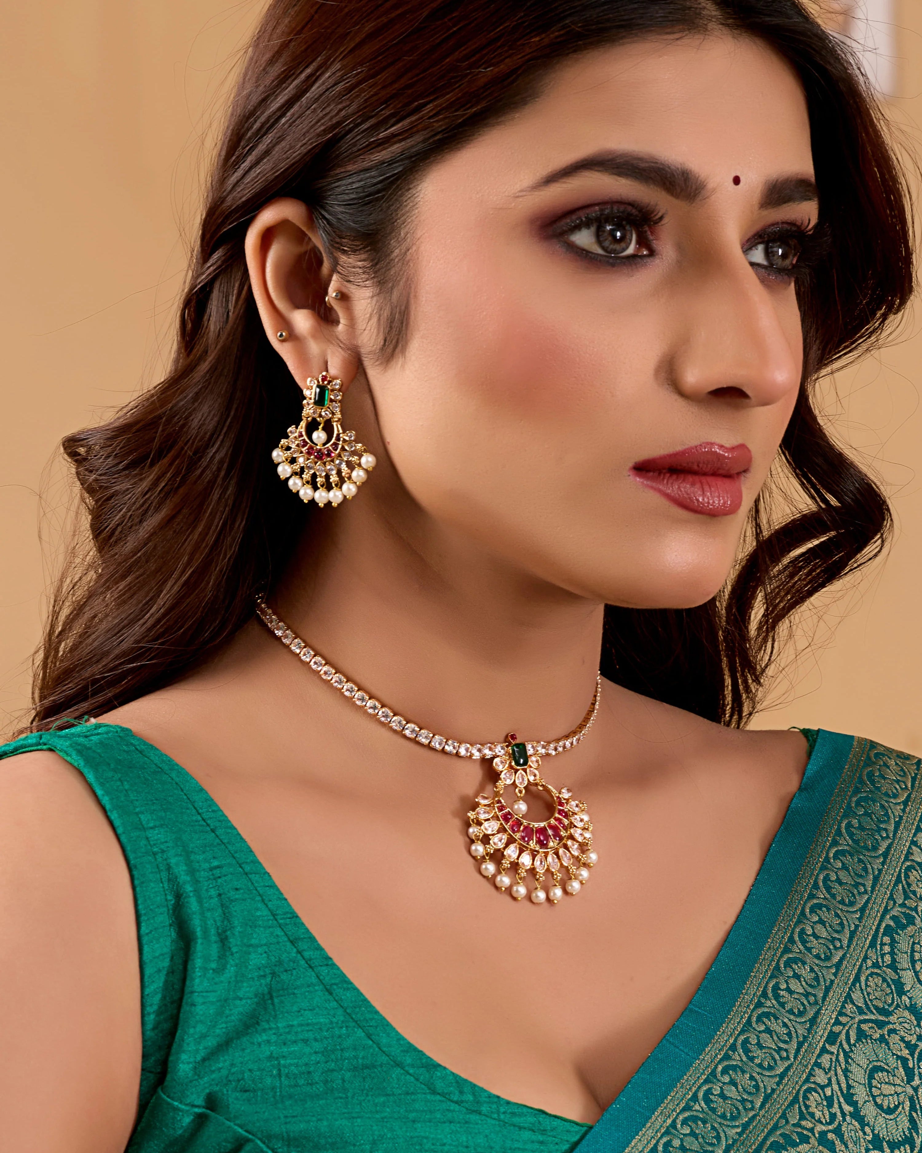 Elegant Necklace Set with Complimentary Mangalsutra