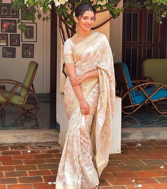 Comfort Wear Organic Banarasi Lichi Silk Wedding Saree
