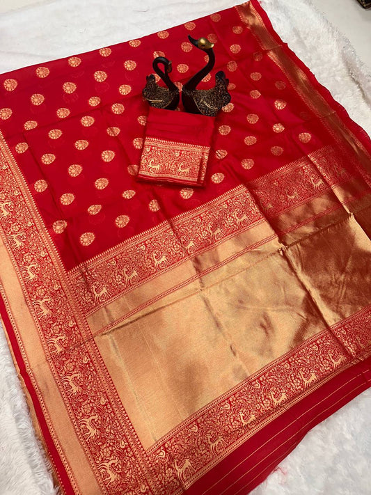 Breathable Organic Banarasi Lichi Silk Wedding Saree